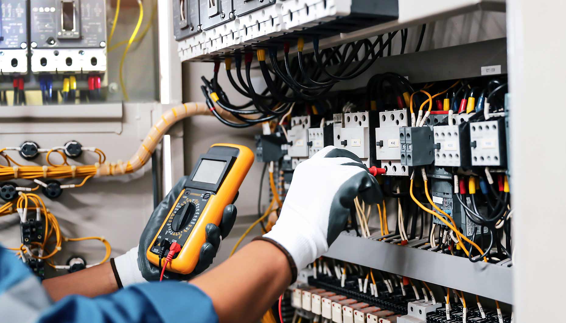 Endüstriyel Elektrikçi